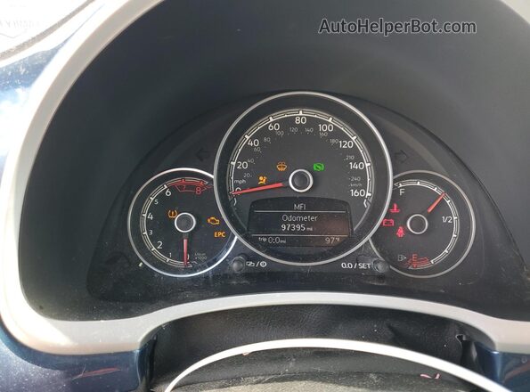 3VW5DAAT0JM503225 2018 VOLKSWAGEN BEETLE Blue 