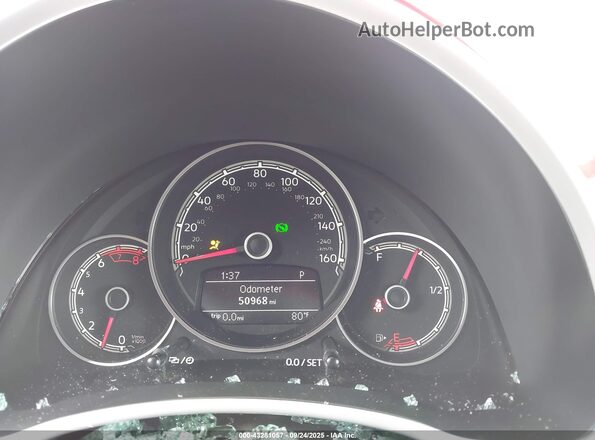 3VW5DAAT5KM511032 2019 VOLKSWAGEN BEETLE Red 