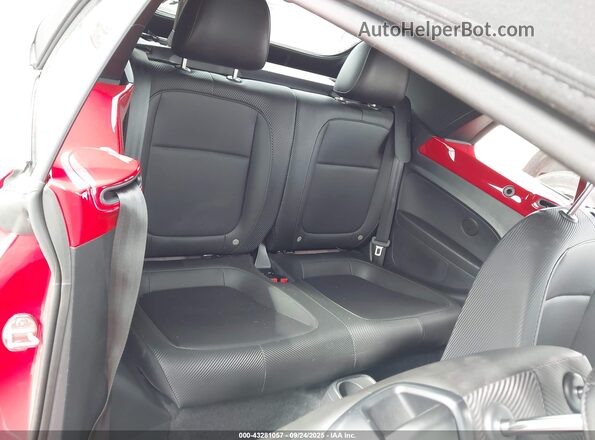 3VW5DAAT5KM511032 2019 VOLKSWAGEN BEETLE Red 
