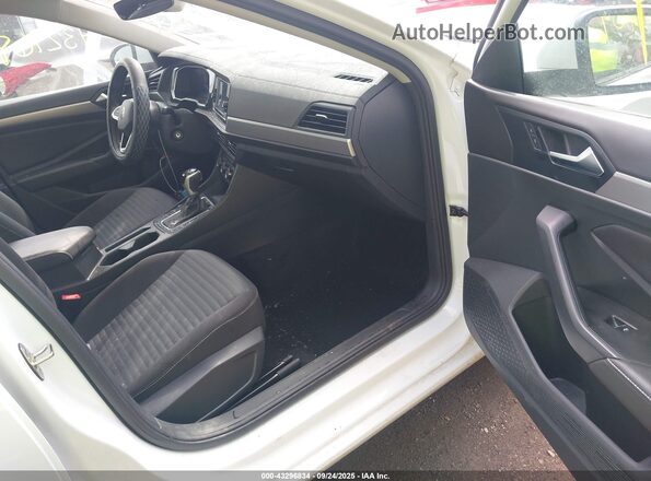 3VW5M7BUXRM103405 2024 VOLKSWAGEN JETTA Белый Вид салона спереди