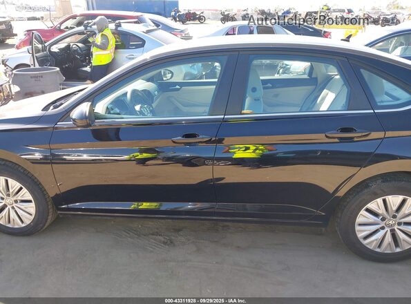 3VWC57BU2KM216744 2019 VOLKSWAGEN JETTA Черный Панорамный вид салона 360°