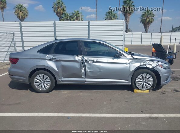 3VWC57BU7LM092486 2020 VOLKSWAGEN JETTA Silver უკანა სალონის ხედი