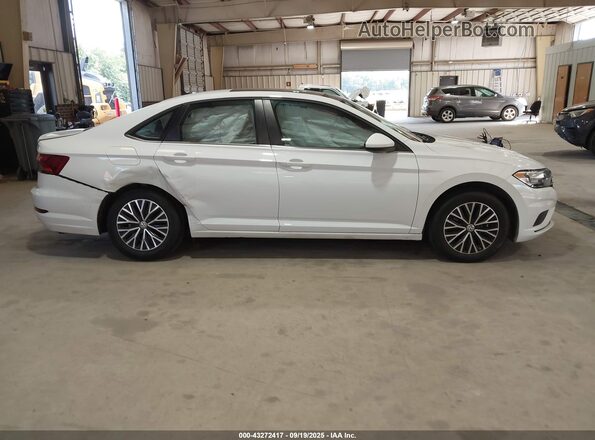 3VWC57BU7MM044634 2021 VOLKSWAGEN JETTA White Սալոնի հետևի տեսք