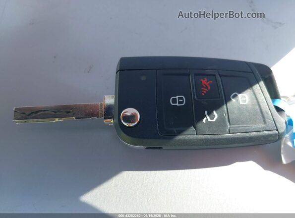 3VWCB7BU4LM049006 2020 VOLKSWAGEN JETTA White Dashboard view