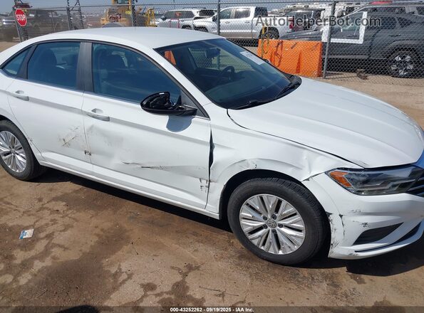 3VWCB7BU4LM049006 2020 VOLKSWAGEN JETTA White Front view