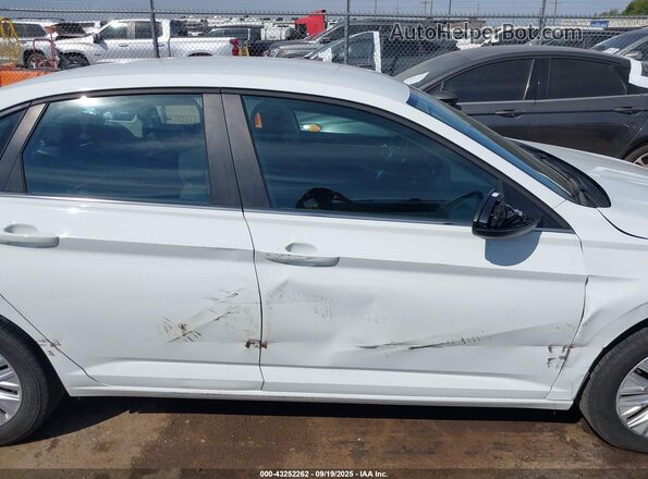 3VWCB7BU4LM049006 2020 VOLKSWAGEN JETTA White Rear interior view