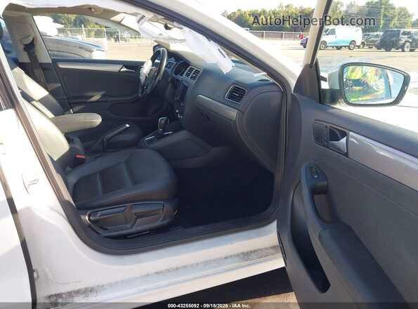 3VWDB7AJ2HM236313 2017 VOLKSWAGEN JETTA White 