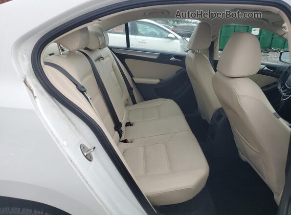 3VWDB7AJ2JM254610 2018 VOLKSWAGEN JETTA White 