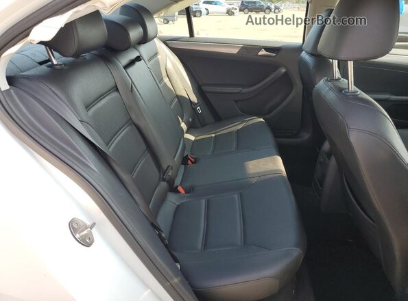 3VWDB7AJ4JM237761 2018 VOLKSWAGEN JETTA Белый 