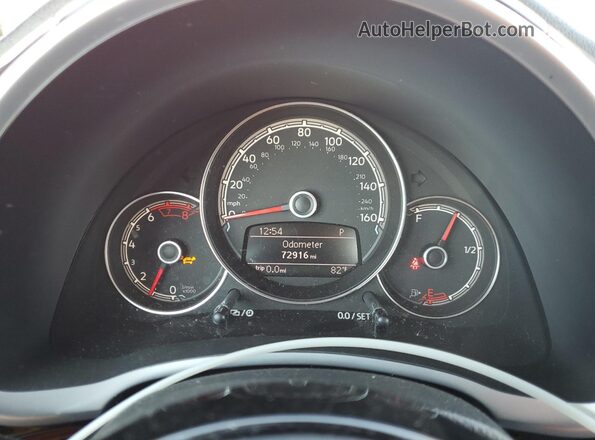 3VWF17AT6HM600889 2017 VOLKSWAGEN BEETLE Red 