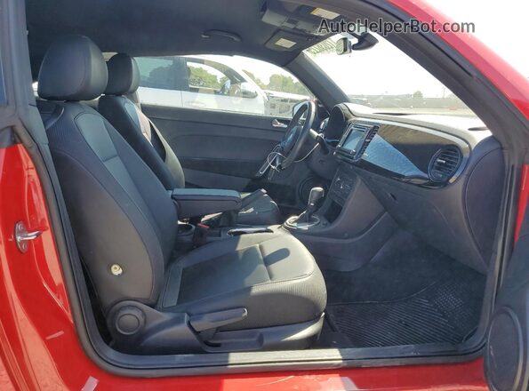 3VWFD7AT1JM703165 2018 VOLKSWAGEN BEETLE Red 