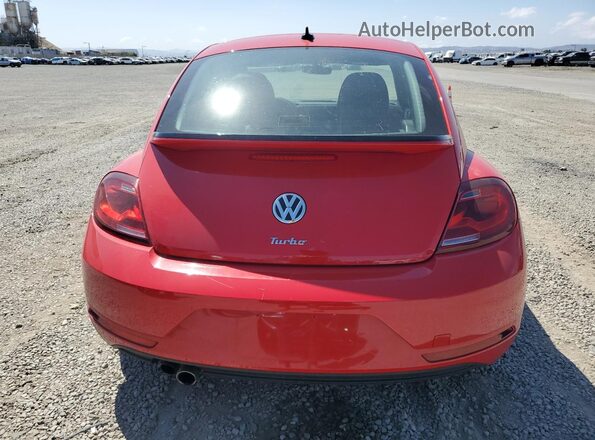 3VWFD7AT1JM703165 2018 VOLKSWAGEN BEETLE Red 