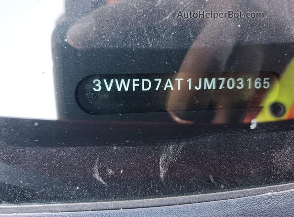 3VWFD7AT1JM703165 2018 VOLKSWAGEN BEETLE Red 