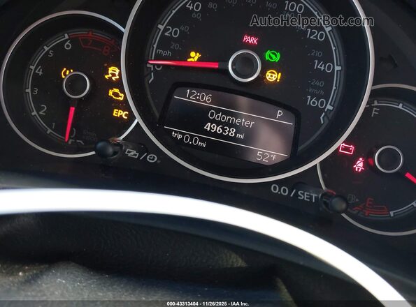 3VWFD7AT7JM704868 2018 VOLKSWAGEN BEETLE Orange 