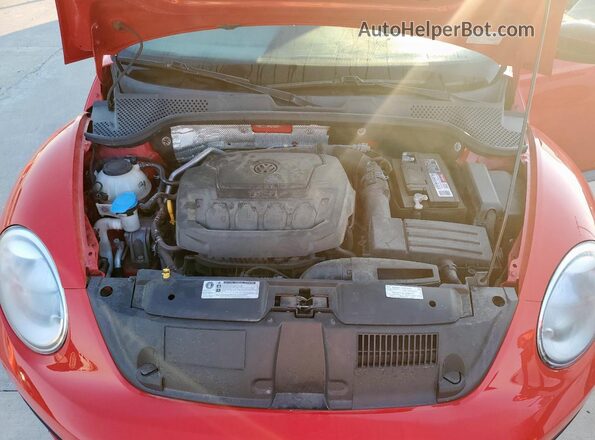 3VWFD7AT8JM718231 2018 VOLKSWAGEN BEETLE Red 