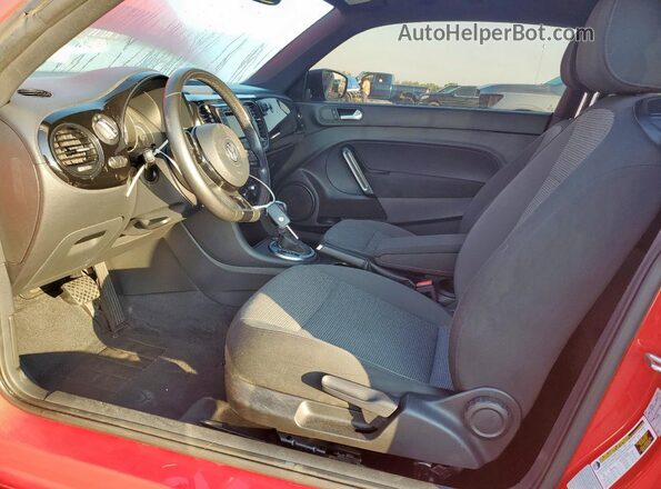 3VWFD7AT8JM718231 2018 VOLKSWAGEN BEETLE Red 