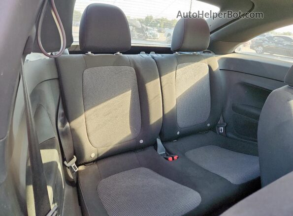 3VWFD7ATXKM706311 2019 VOLKSWAGEN BEETLE Black 