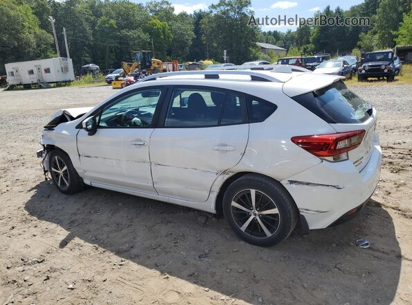 4S3GTAV61M3712322 2021 SUBARU IMPREZA White 