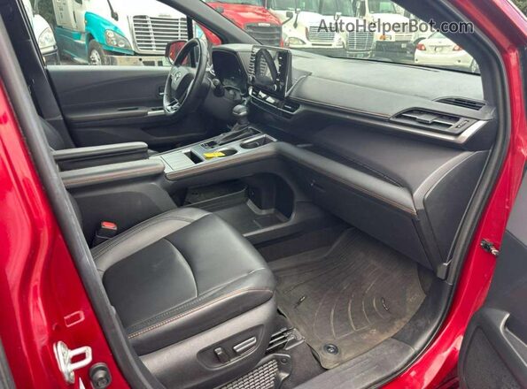 5TDXSKFC5NS055750 2022 TOYOTA SIENNA Red 