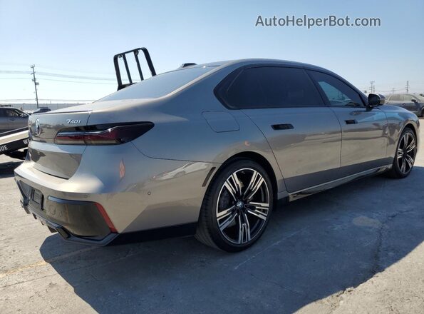 WBA23EH08RCR01952 2024 BMW 7 SERIES Gray 