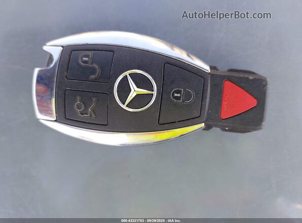 4JGDF6EE9KB230176 2019 MERCEDES-BENZ GLS 450 Gray Widok deski rozdzielczej