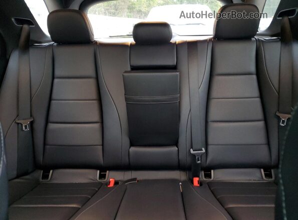 4JGFB4KB9MA315918 2021 MERCEDES-BENZ GLE Black Вид задніх сидінь