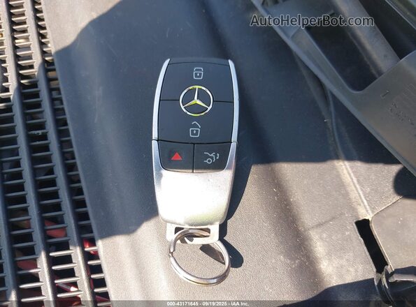 4JGFB5KB0LA264362 2020 MERCEDES-BENZ GLE 450 Белый Вид панели приборов