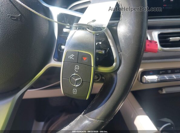 4JGFF5KE0LA089996 2020 MERCEDES-BENZ GLS 450 Silver Widok deski rozdzielczej