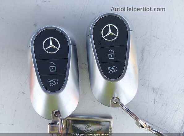 4JGGM1CB7PA023099 2023 MERCEDES-BENZ EQE 350 SUV Gray Widok deski rozdzielczej