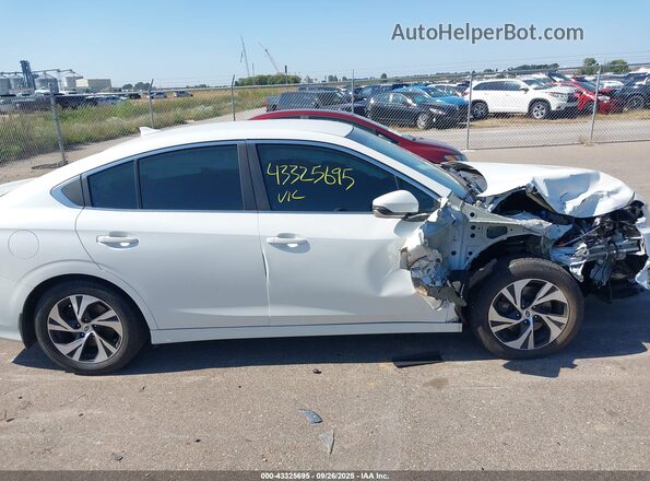 4S3BWAC62M3006111 2021 SUBARU LEGACY White Սալոնի հետևի տեսք