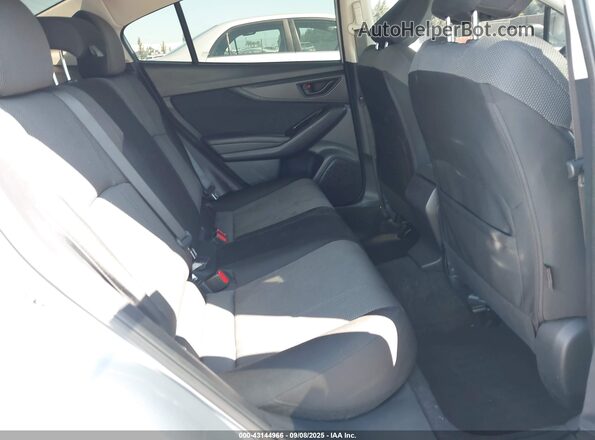 4S3GKAA60J3621935 2018 SUBARU IMPREZA Серебряный 