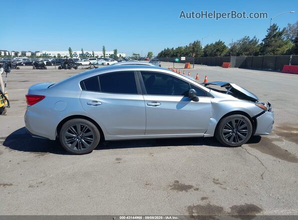 4S3GKAA60J3621935 2018 SUBARU IMPREZA Серебряный 