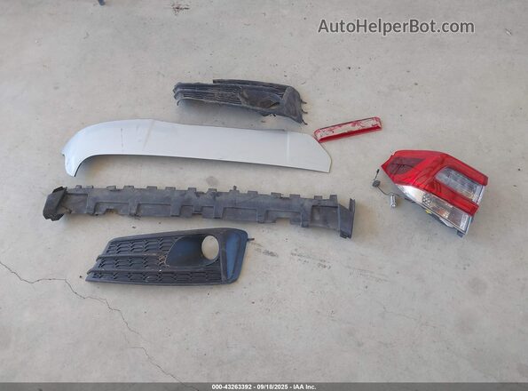 4S3GTAD68L3724063 2020 SUBARU IMPREZA Silver Սարքավորումների վահանակի տեսք