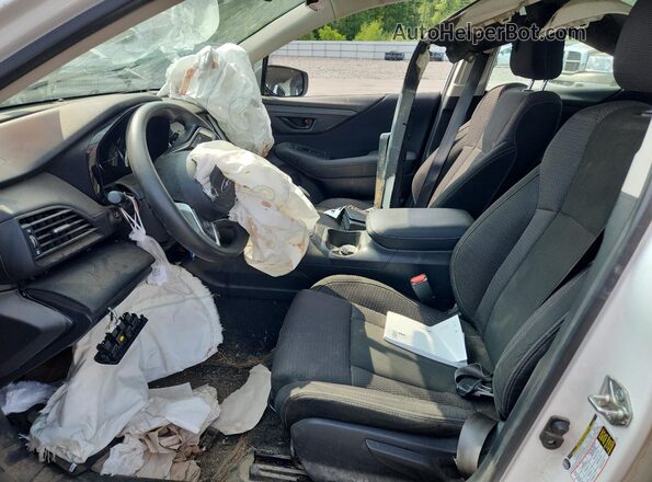 4S4BTAAC2L3223394 2020 SUBARU OUTBACK White Front interior view
