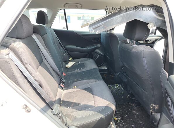 4S4BTAAC2L3223394 2020 SUBARU OUTBACK White Rear interior view