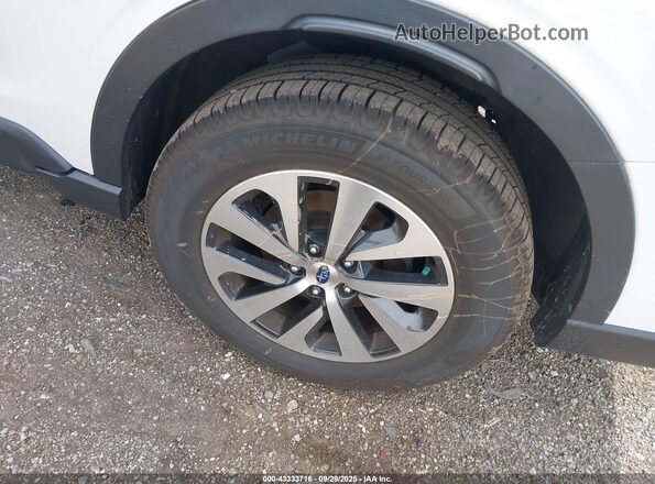 4S4BTACC2N3155257 2022 SUBARU OUTBACK White Widok zestawu wskaźników