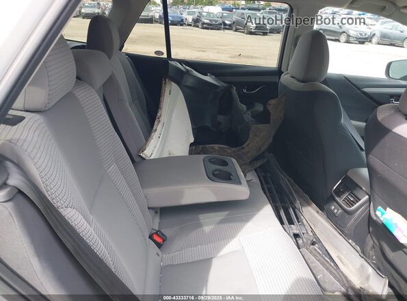 4S4BTACC2N3155257 2022 SUBARU OUTBACK White Widok naklejki z numerem VIN