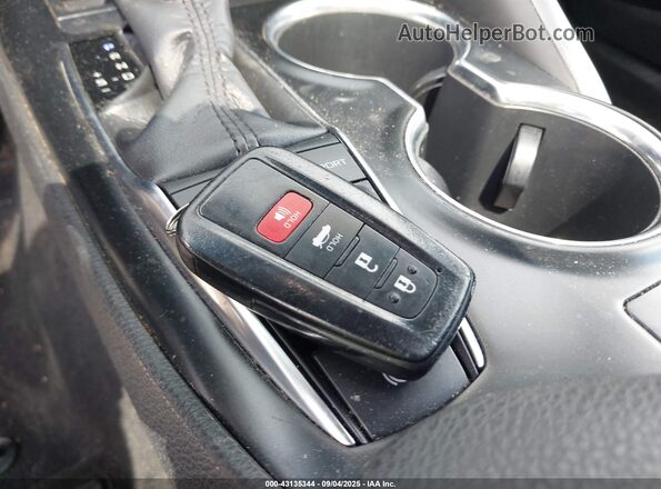 4T1B61HK0JU089223 2018 TOYOTA CAMRY Серебряный 