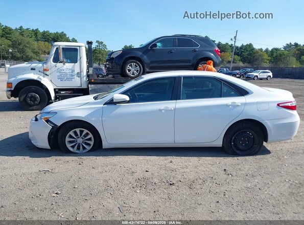4T1BF1FK3HU268837 2017 TOYOTA LE White 
