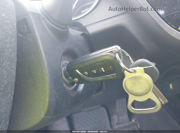 4T1C11BK5LU008201 2020 TOYOTA LE Black Dashboard view