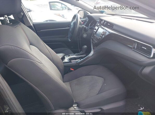4T1C11BK5LU008201 2020 TOYOTA LE Black Front interior view