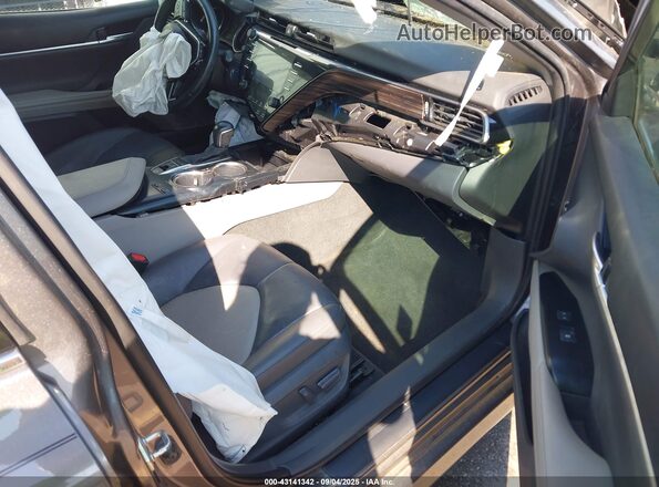 4T1F31AK2LU016720 2020 TOYOTA LE Gray Widok wnętrza z przodu