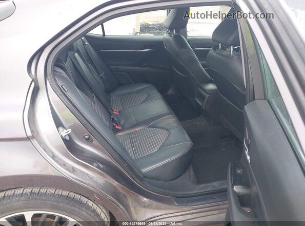 4T1G11AK2LU931237 2020 TOYOTA CAMRY Серый Вид наклейки с VIN-кодом