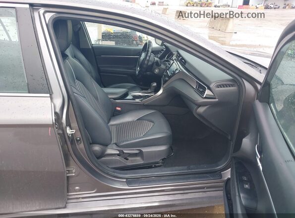 4T1G11AK2LU931237 2020 TOYOTA CAMRY Серый Вид салона спереди
