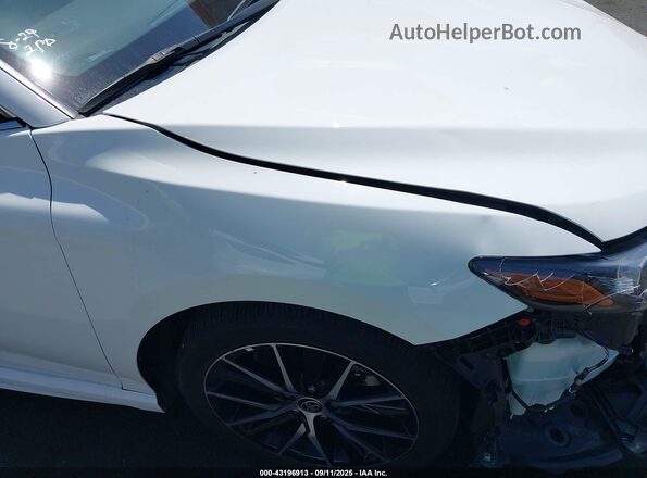 4T1G11AK7RU859203 2024 TOYOTA CAMRY White 
