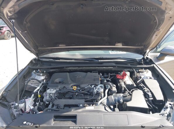 4T1G11BKXRU112984 2024 TOYOTA CAMRY Silver Widok z tyłu