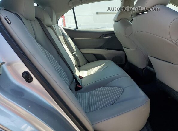 4T1M11AK3LU975783 2020 TOYOTA CAMRY Silver უკანა სავარძლების ხედი