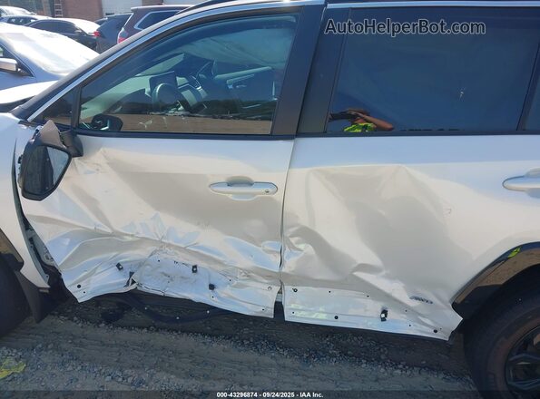 4T3E6RFV9RU175318 2024 TOYOTA RAV4 White Front view