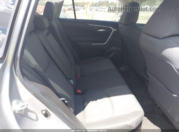 4T3RWRFV3PU102010 2023 TOYOTA LE Silver VIN կոդի պիտակի տեսք