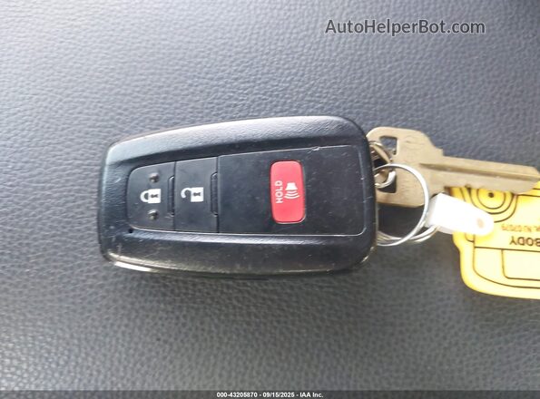 4T3RWRFV3RU111647 2024 TOYOTA LE Gray Widok deski rozdzielczej